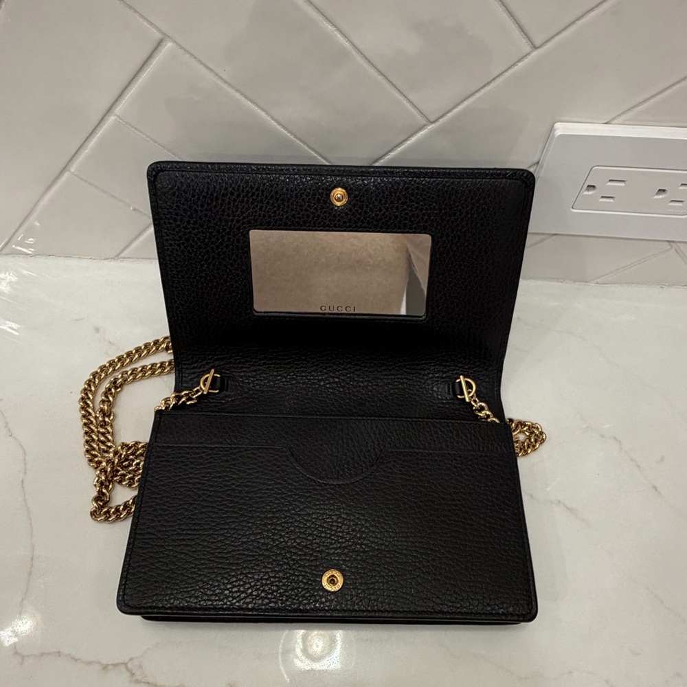 Gucci Marmont Wallet on Chain - Picture 7 of 16